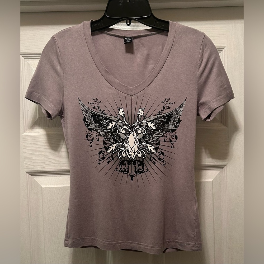 SHEIN Grey Graphic V-Neck Tee